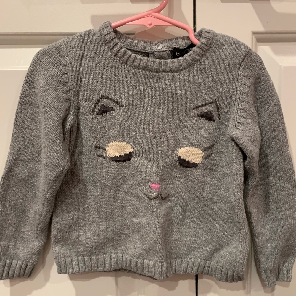 Girl’s sweater by Bloomie’s Girls